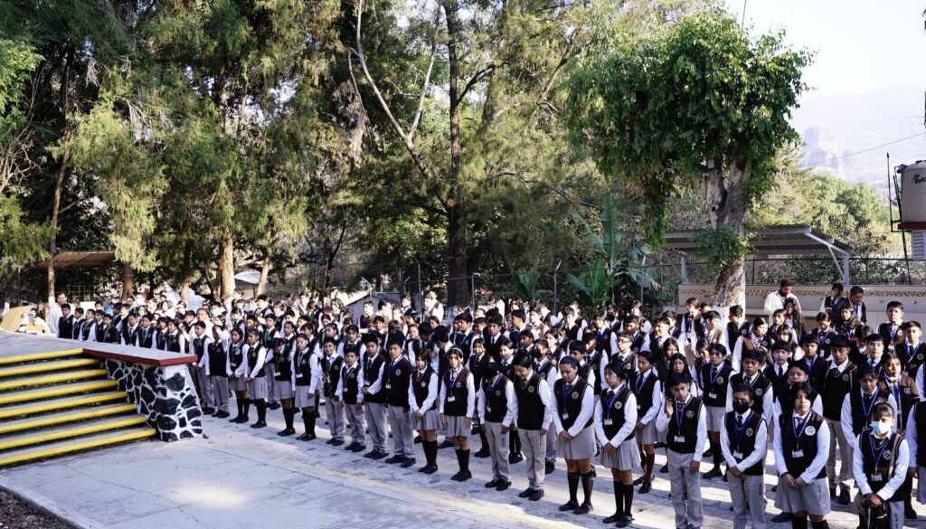 649770638_931773799593912_7736467594796900913_n